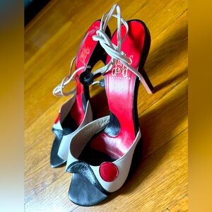 Vintage Charles David tie up sandals size 10M